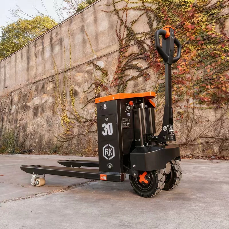 Carrello Elevatore Elettrico F - Electric Forklift recensione e prezzo
