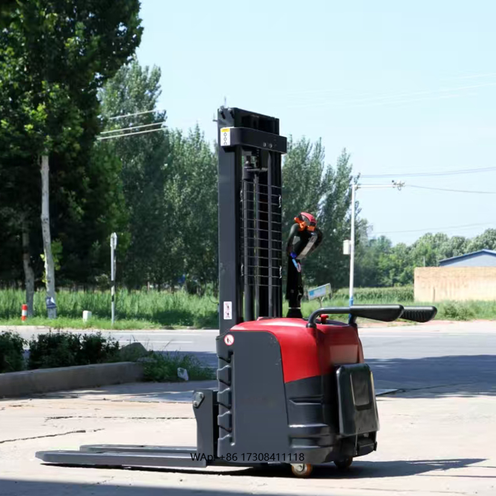 Stacker elettrico da 1,5 tonne - Electric Forklift recensione e prezzo